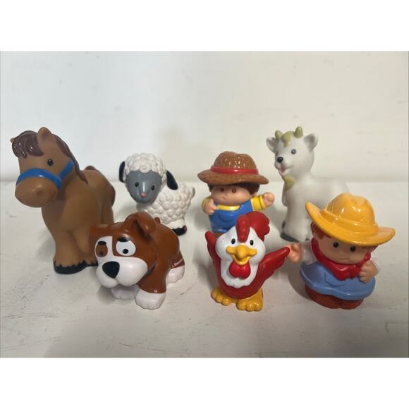 Lot of 7 Little People Figures Various Characters & Farm Animals - Picture 1 of 5